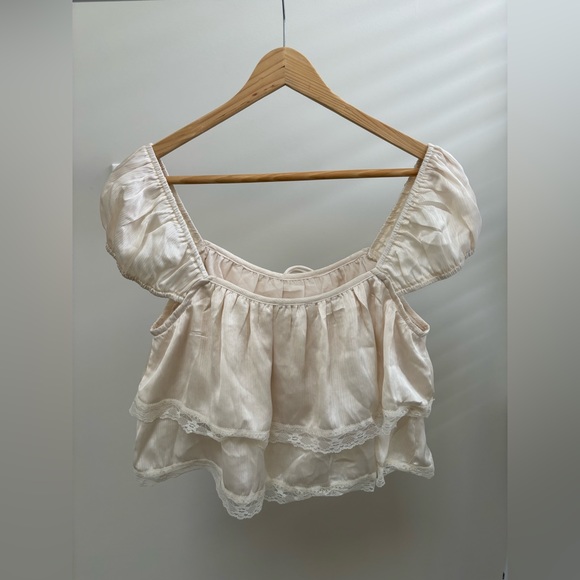 Breath of Youth Lelis Collection Cropped Blouse - Picture 2 of 4